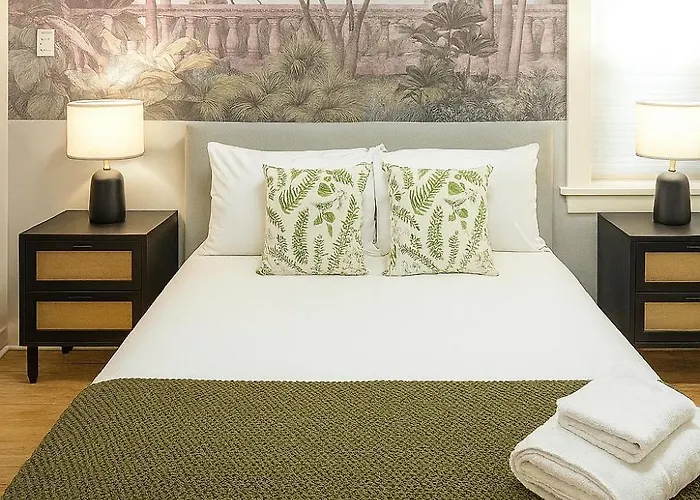 Modern 2br With Patio & Cozy Space Apartamento